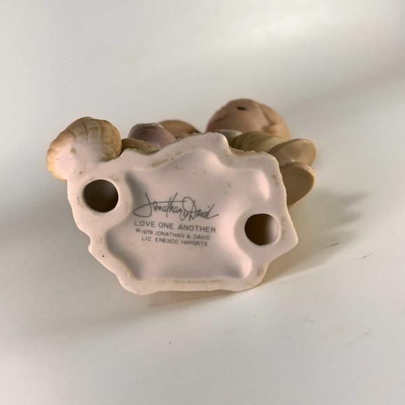 Vintage Precious Moments Love One Another Enesco Figurine 1978 Jonathan David - Picture 9 of 13